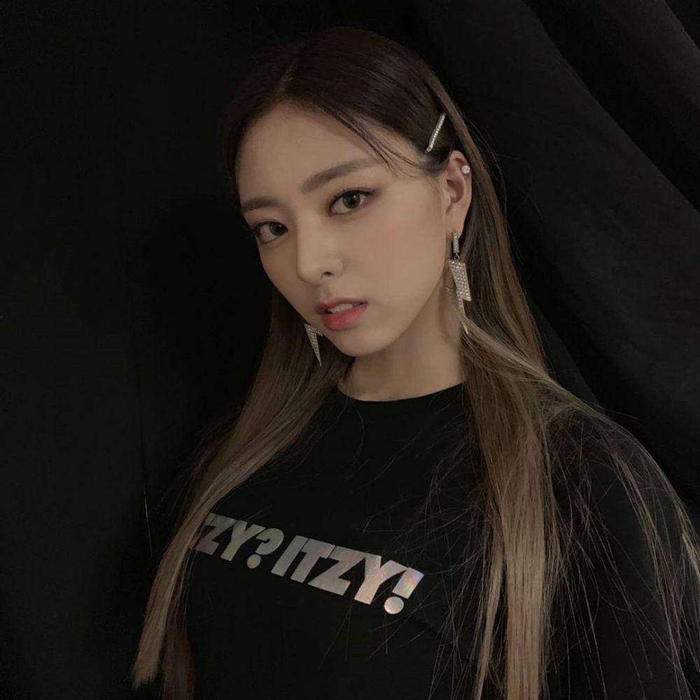 Instagram.com/itzy.all.in.us