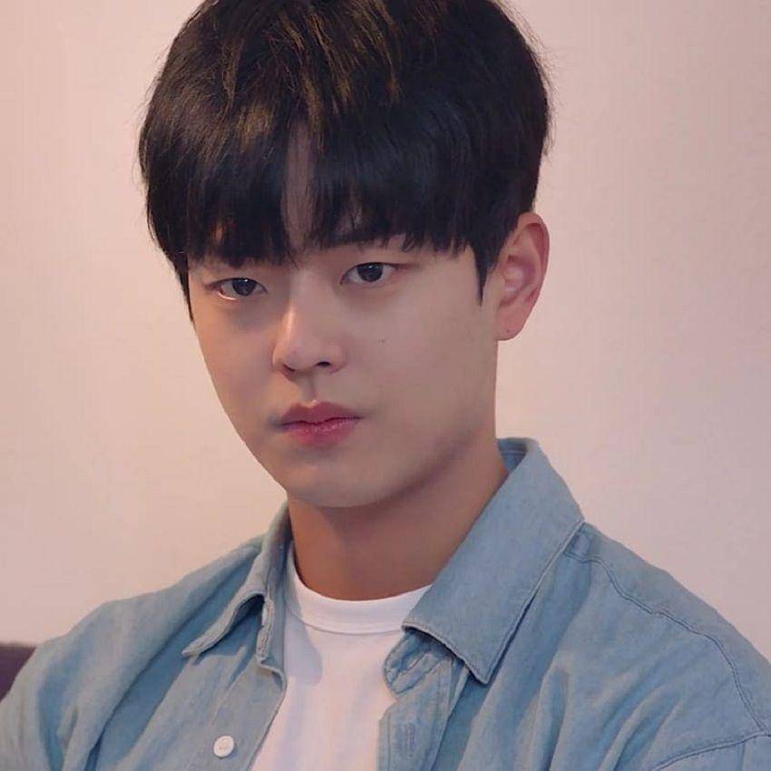 instagram.com/woojinnie_96