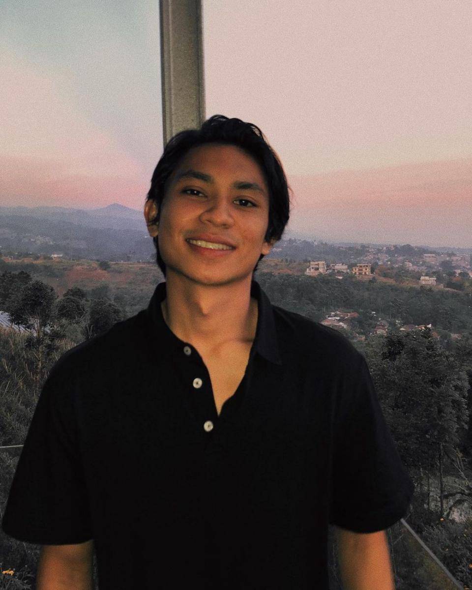 Instagram.com/rhenopoetiray