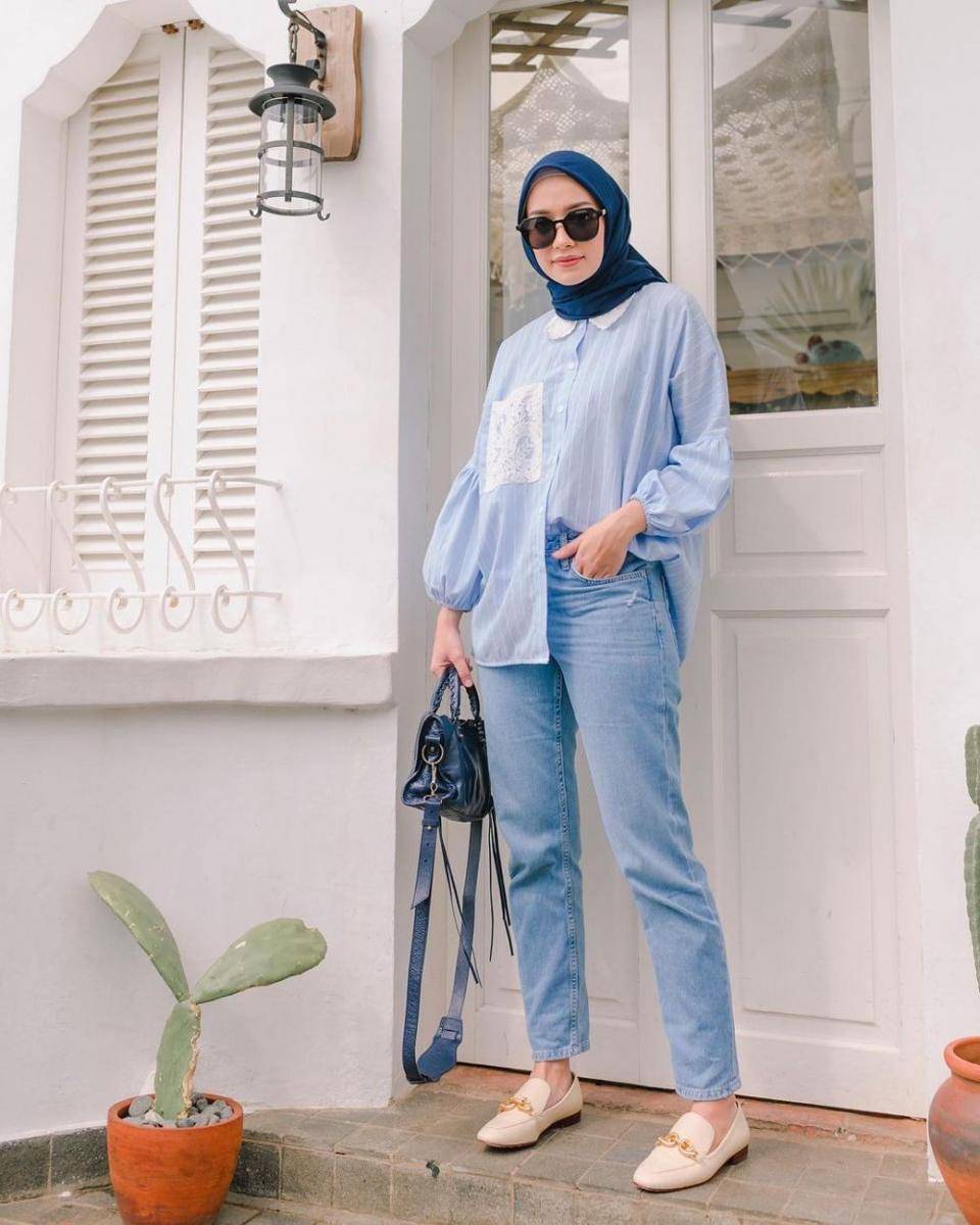 Kemeja dan Jeans 2 instagram.com/megaiskanti