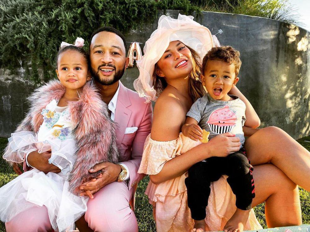 10 Potret Gemas Miles, Putra John Legend yang Gagal jadi Kakak