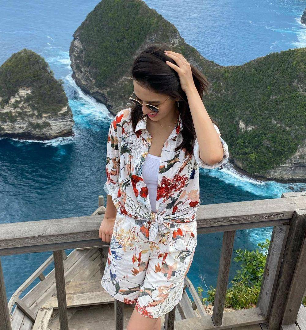Instagram.com/ralineshah