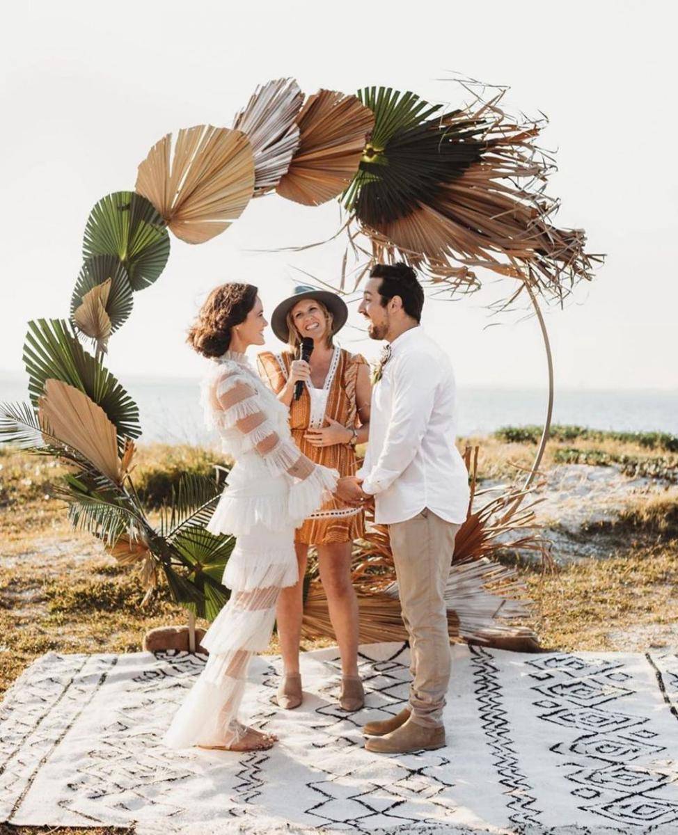instagram.com/shirewedding