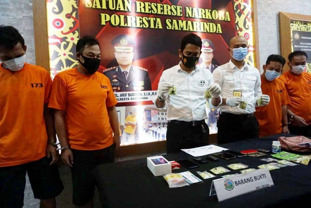 Polresta Samarinda Sita Puluhan Butir Pil Ekstasi dari Pengedar Lokal