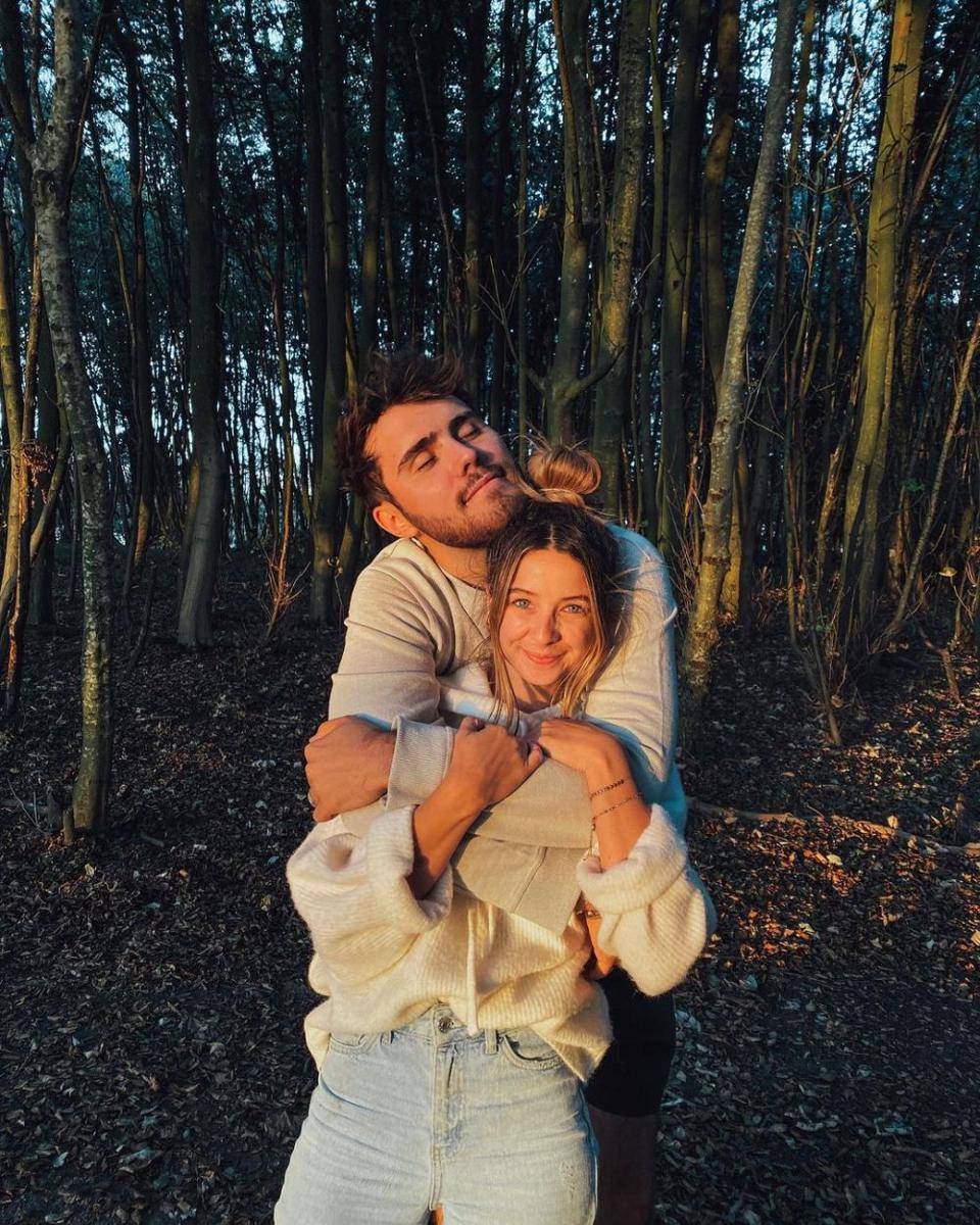 instagram.com/zoesugg