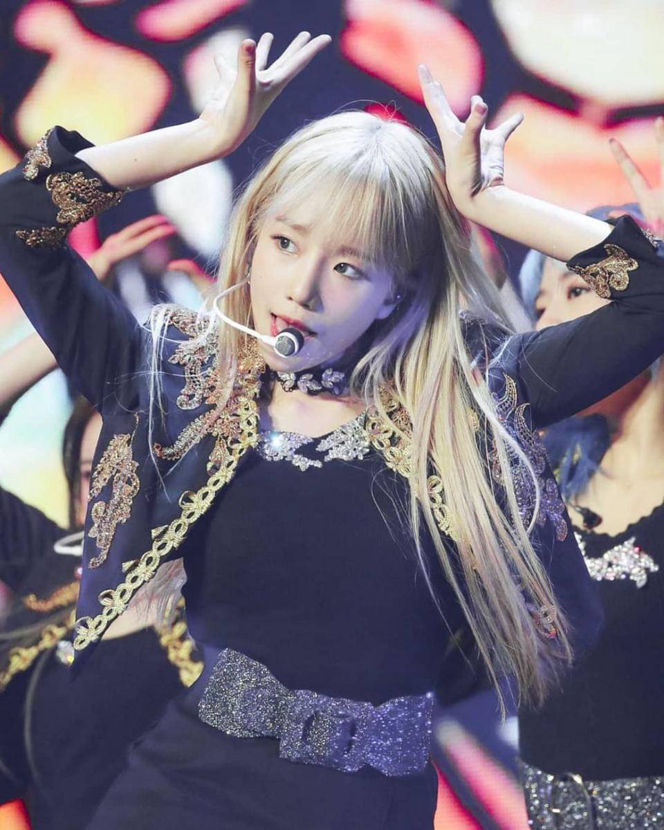 Instagram.com/joyuri__izone