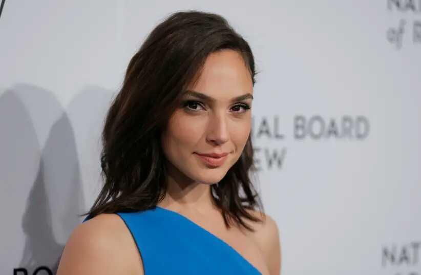 10 Fakta Gal Gadot yang Akan Perankan 'Cleopatra'