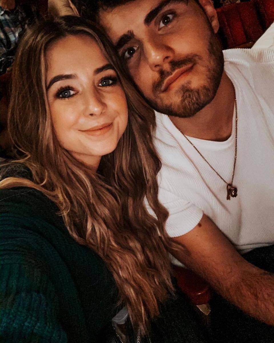 instagram.com/zoesugg