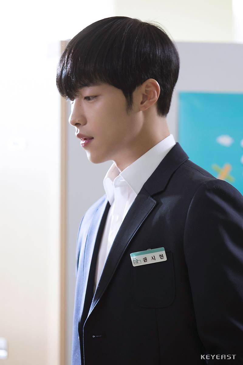 twitter.com/@woodohwan_id