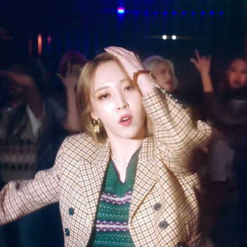 Instagram.com/moonbyul_2_da