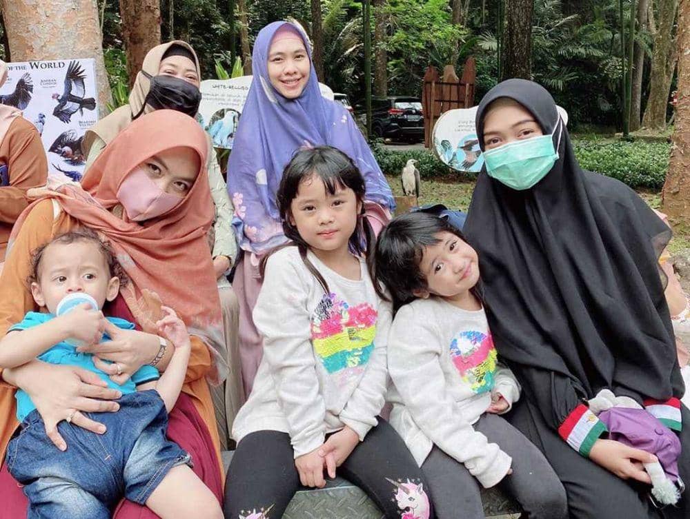 instagram.com/okisetianadewi