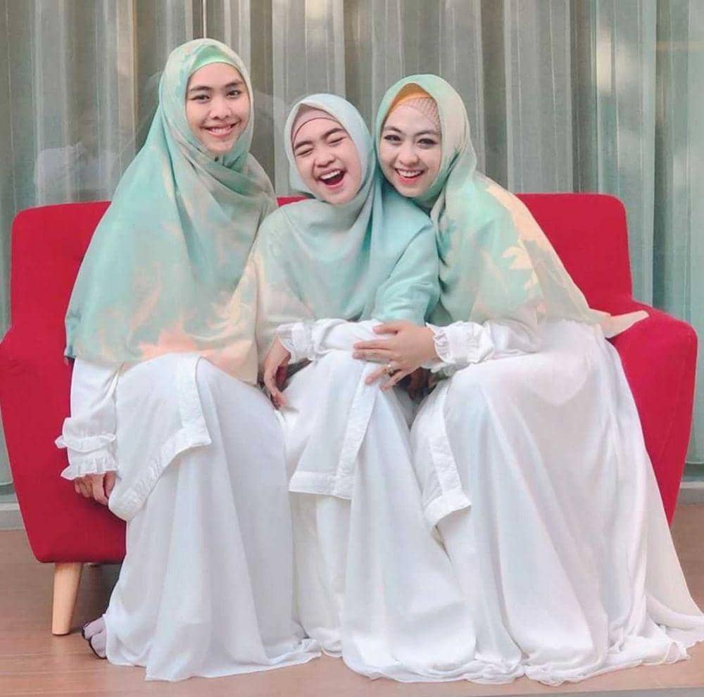 instagram.com/okisetianadewi