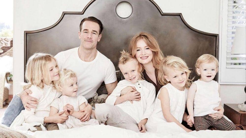 Punya Lima Anak, 10 Potret Kompak James Van Der Beek dan Keluarga