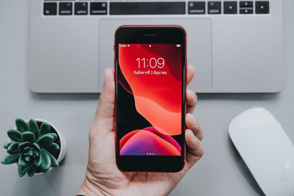 iPhone SE 2020 Cocok Banget untuk 5 Tipe Orang Ini, Kamu Termasuk?