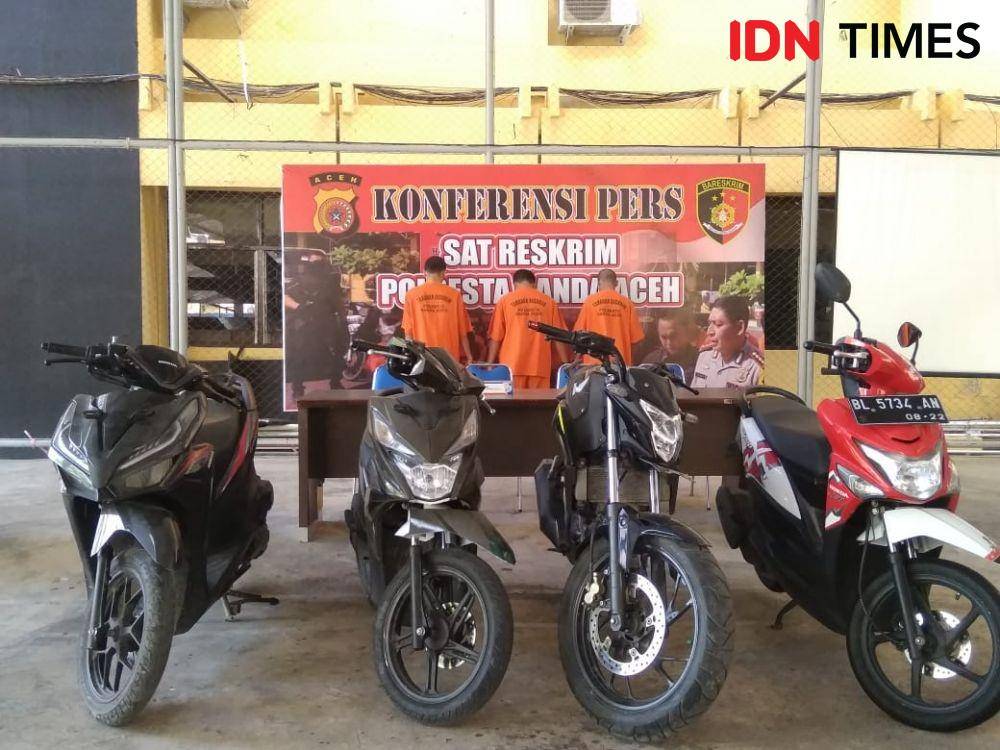 Penangkapan komplotan pencuri sepeda motor di Banda Aceh (IDN Times/Saifullah)