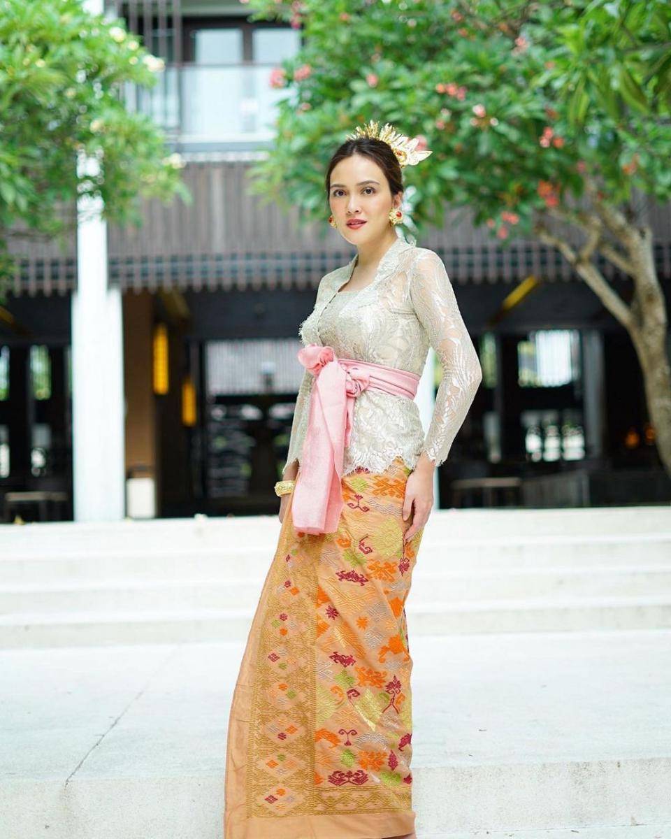 Instagram.com/shandyaulia