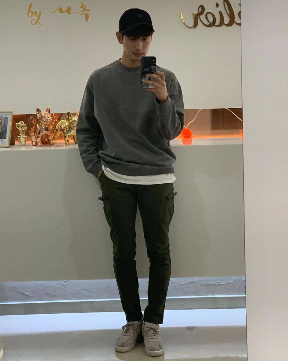 Instagram.com/yoon.bak