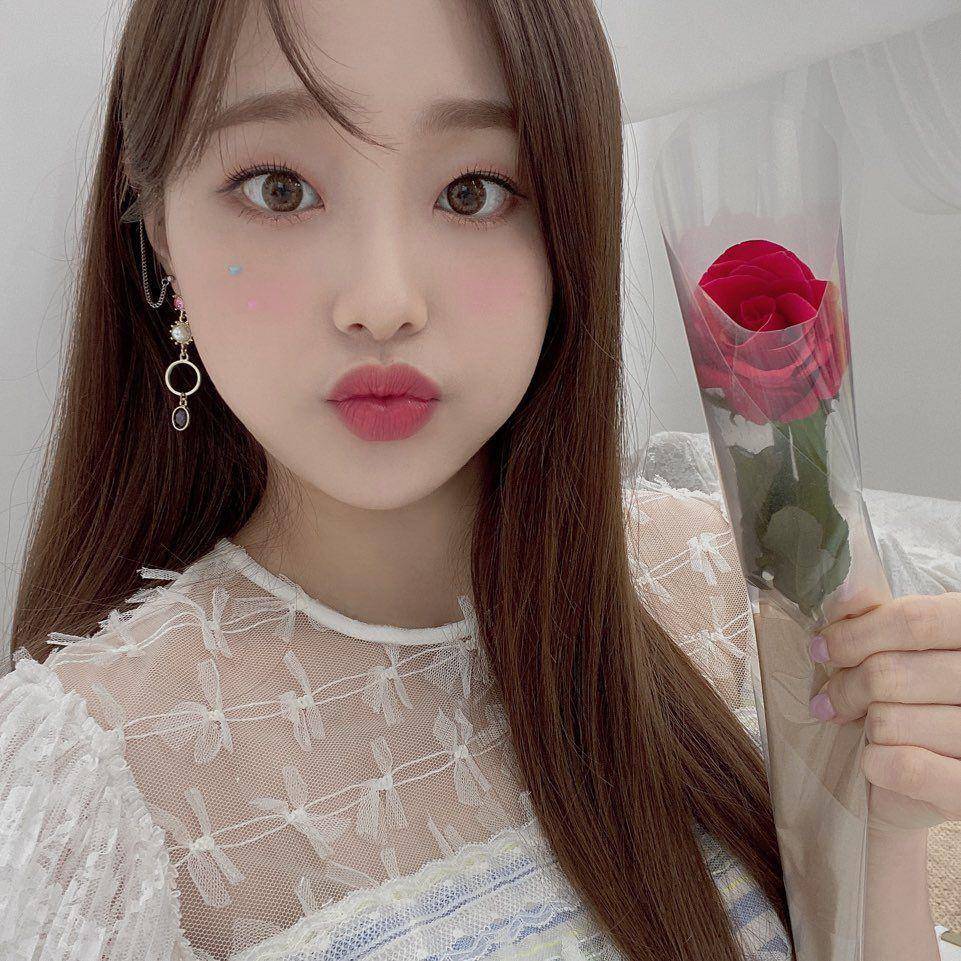 twitter.com/loonatheworld/