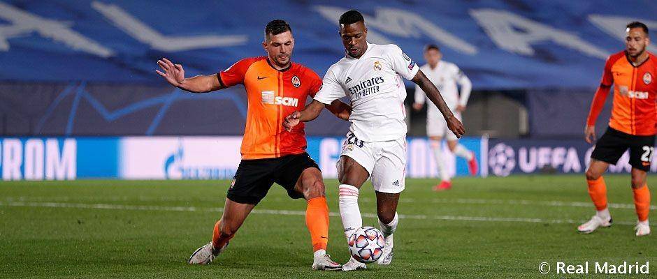 Duel pemain Real Madrid saat bersua Shakhtar Donetsk, Rabu (21/10/2020). (realmadrid.com).