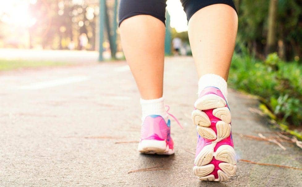 Sederhana, 5 Manfaat Sehat Jalan Kaki Ini Sayang untuk Dilewatkan!