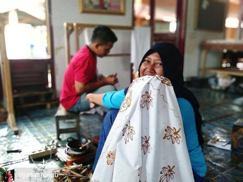 Instagram.com/rumahbatikandalan