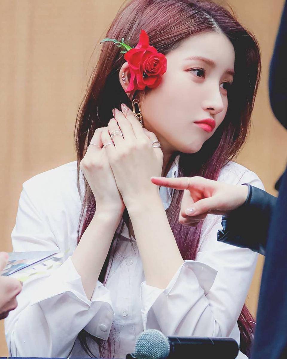 Instagram.com/sowon.gfriends