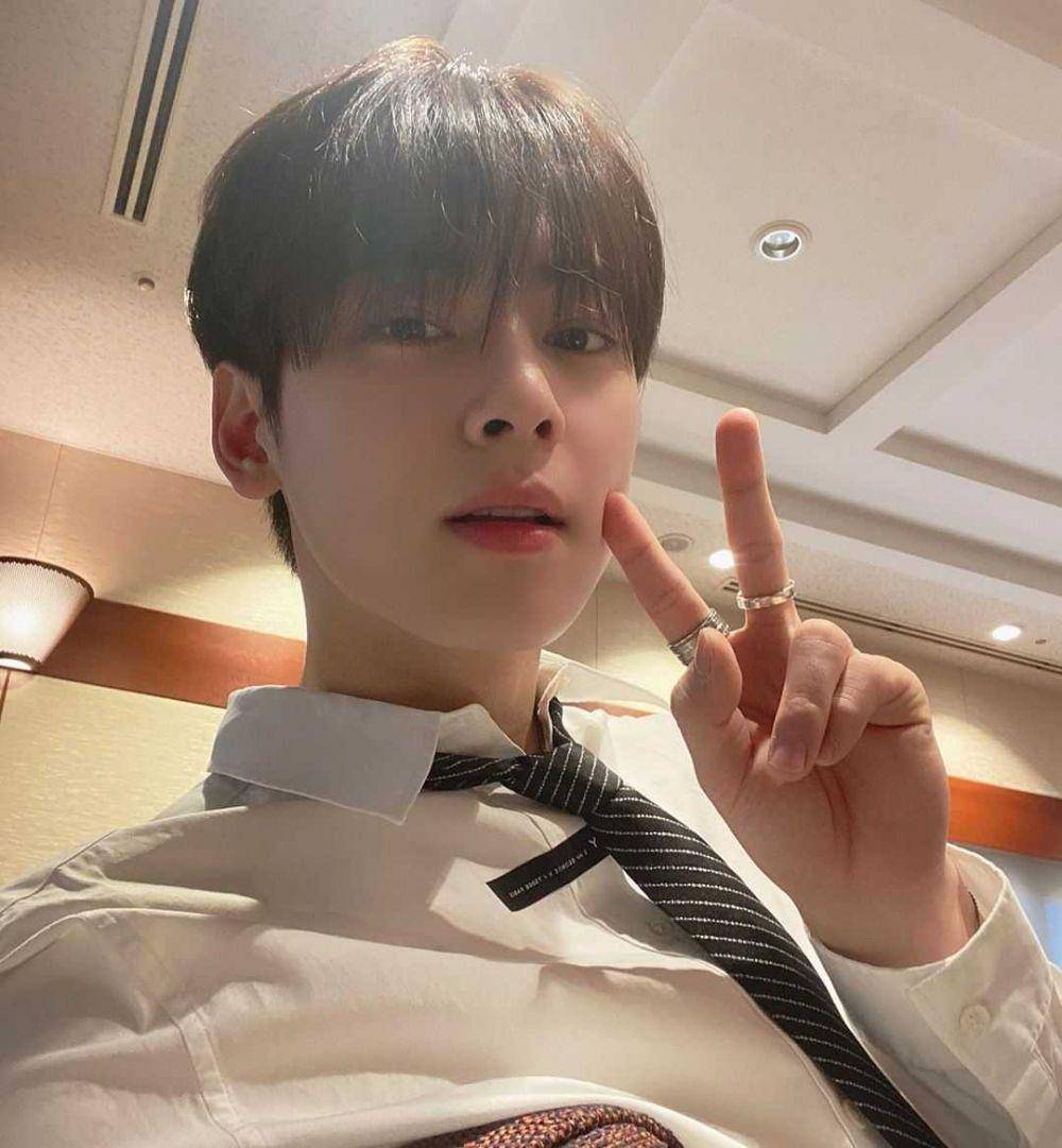 Instagram.com/eunwo.o_c