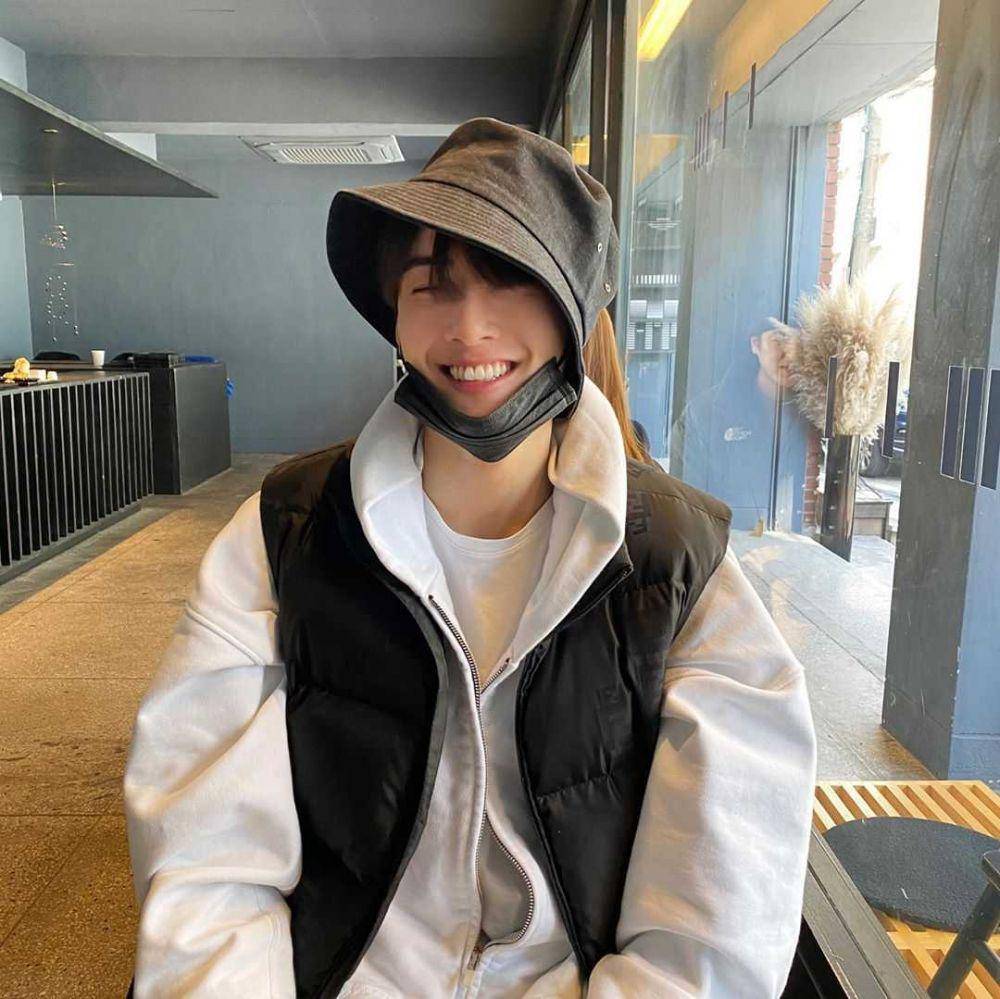 Instagram.com/eunwo.o_c