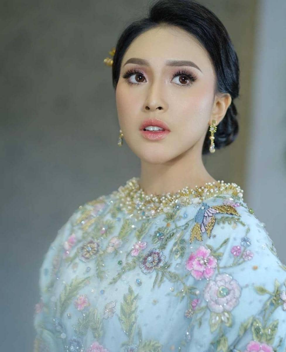 Instagram.com/afifahyusuf