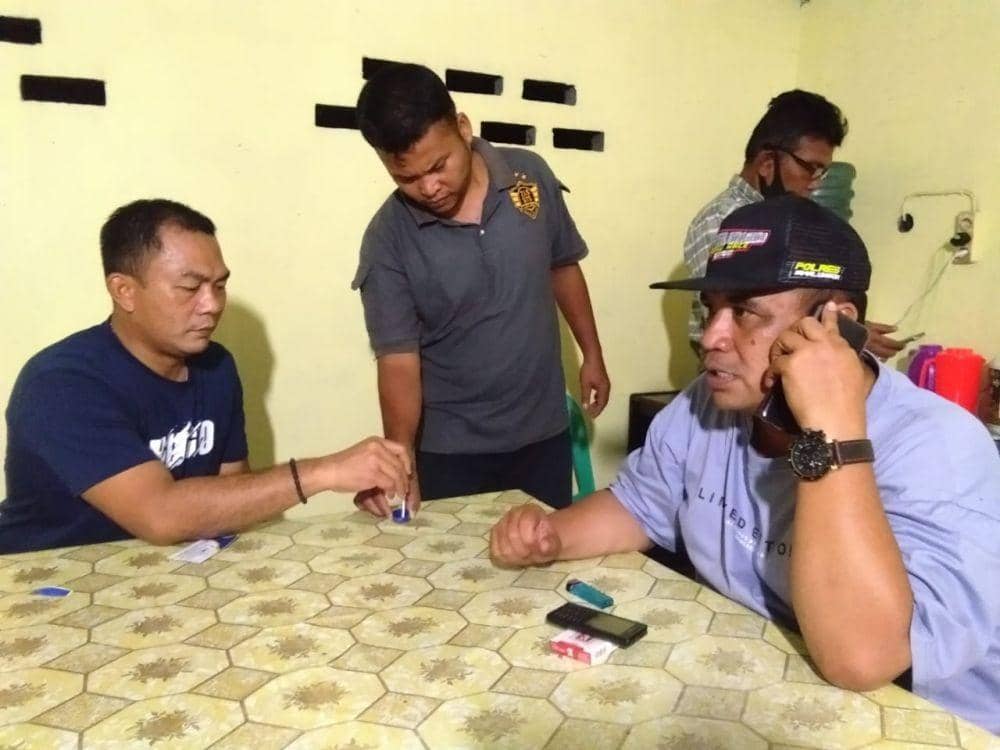 Kasi Propam melakukan pemeriksaan AS (Dok.IDN Times/Istimewa)