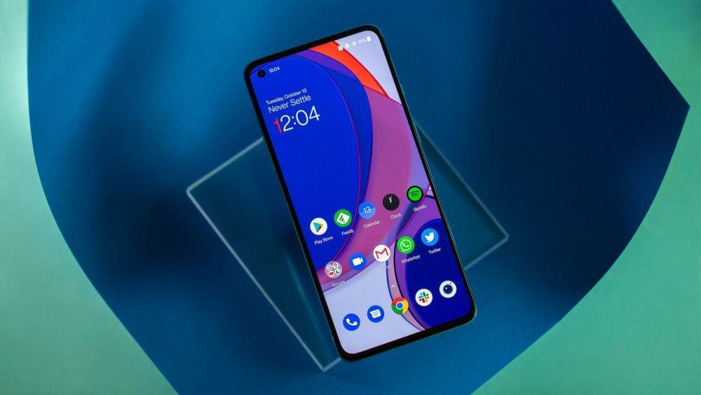 Flagship Fitur Lengkap, Ini 7 HP Alternatif OnePlus 8T
