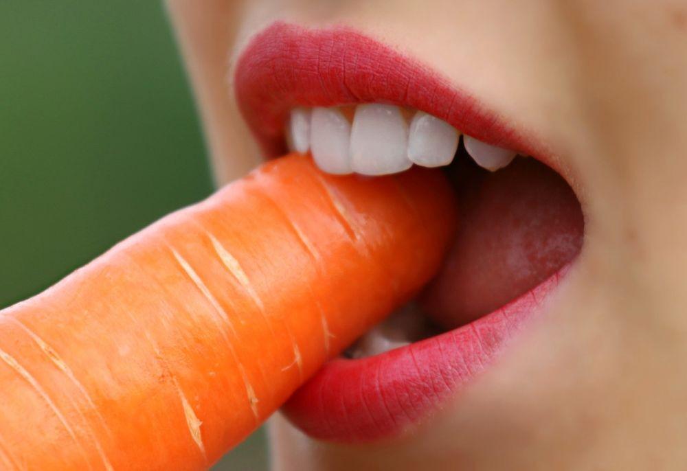 5 Makanan yang Bisa Mengubah Warna Urine, Apakah Berbahaya?
