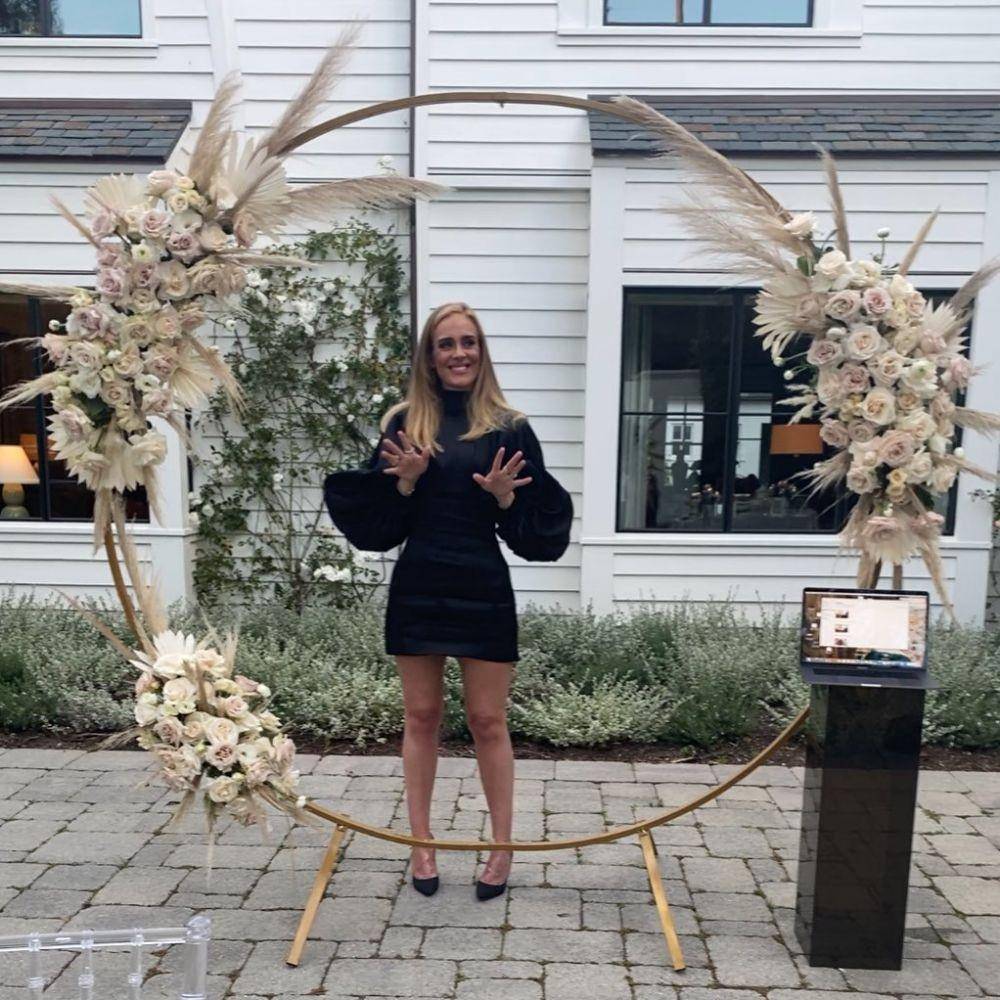 instagram.com/adele
