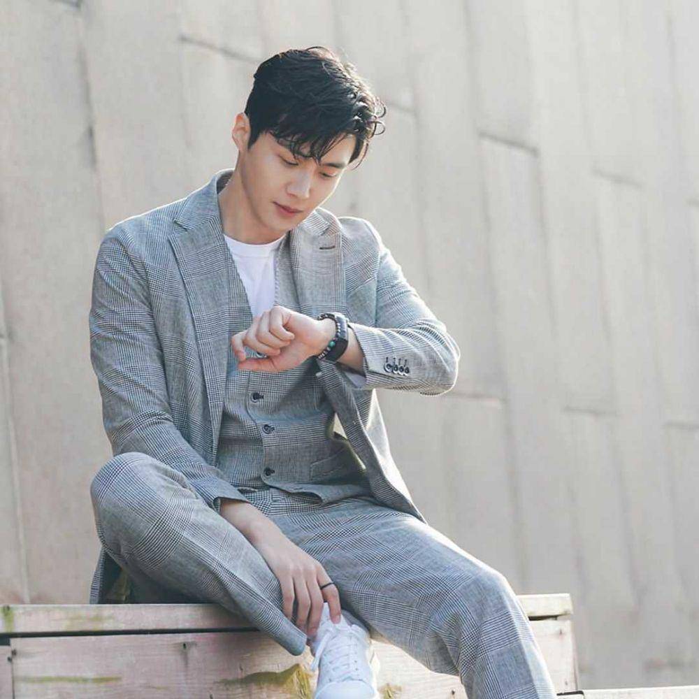Instagram.com/_seonhokim