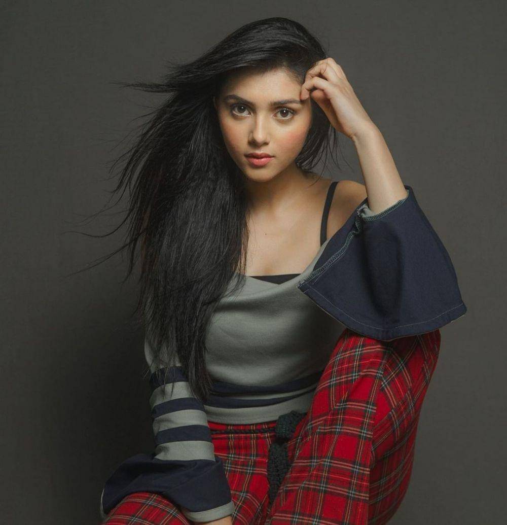 Instagram.com/mallika_singh_official