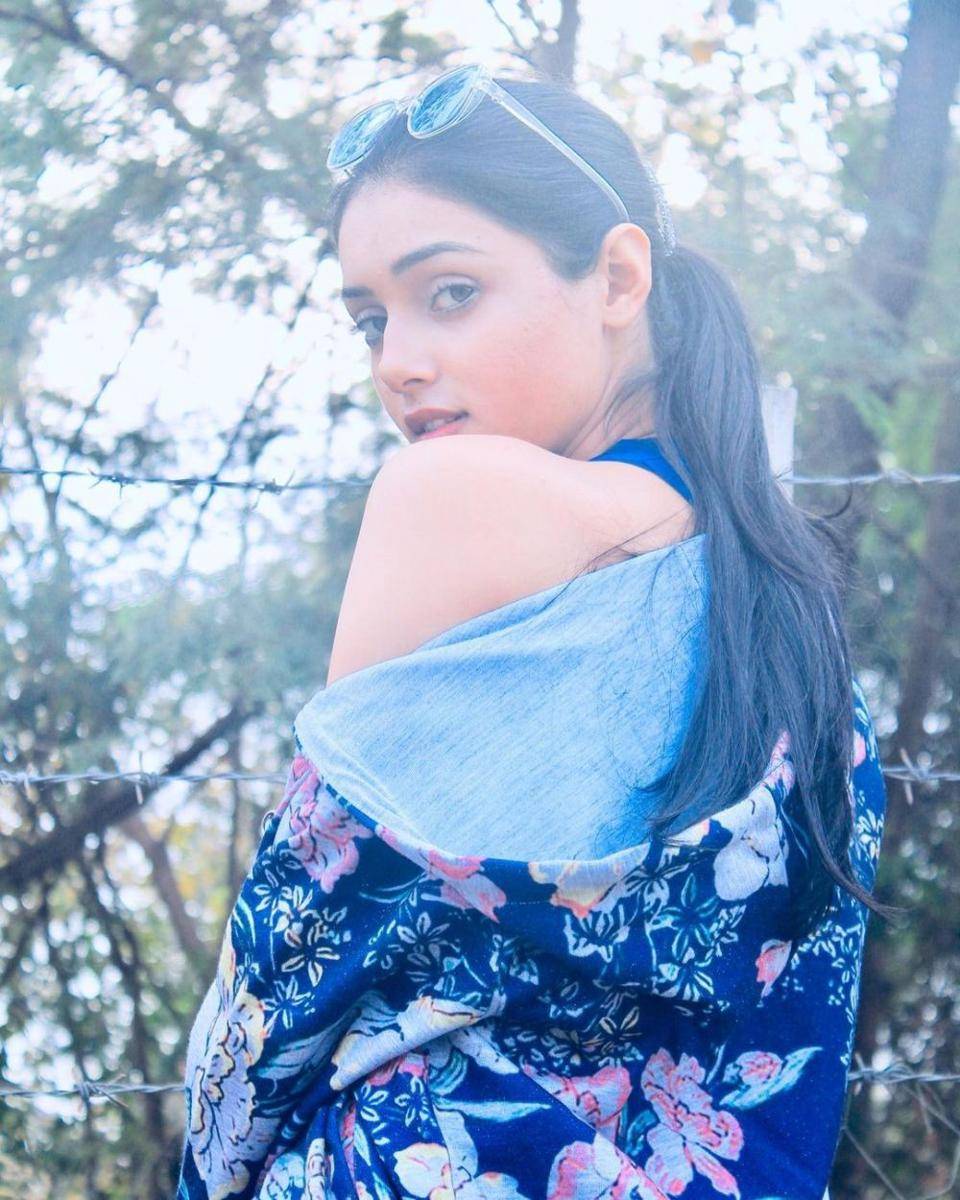 Instagram.com/mallika_singh_official