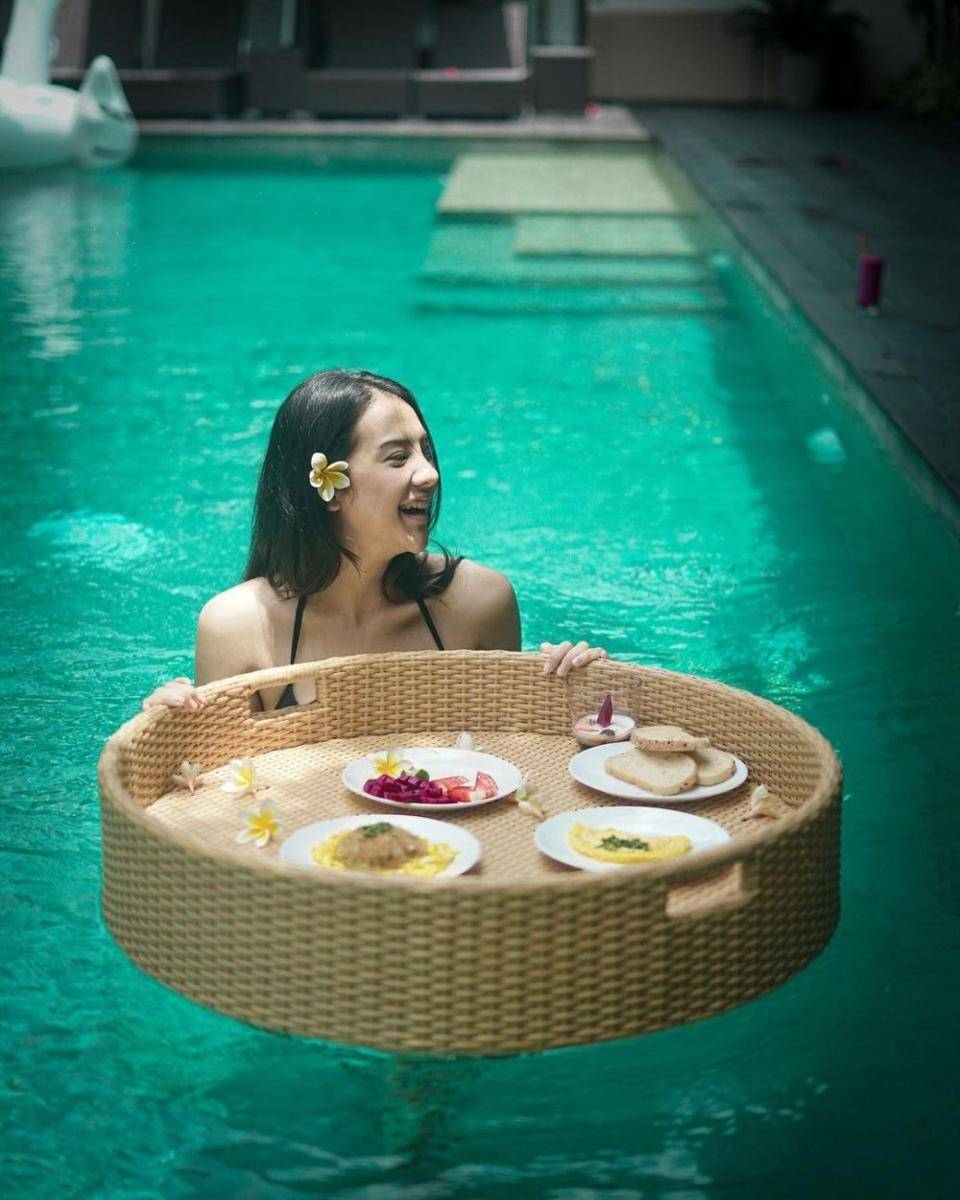 instagram.com/anyageraldine