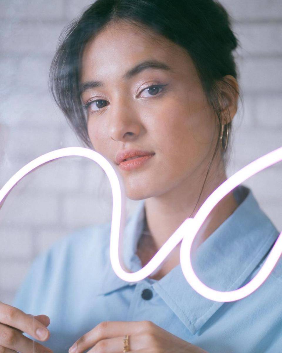 instagram.com/mawar_eva/