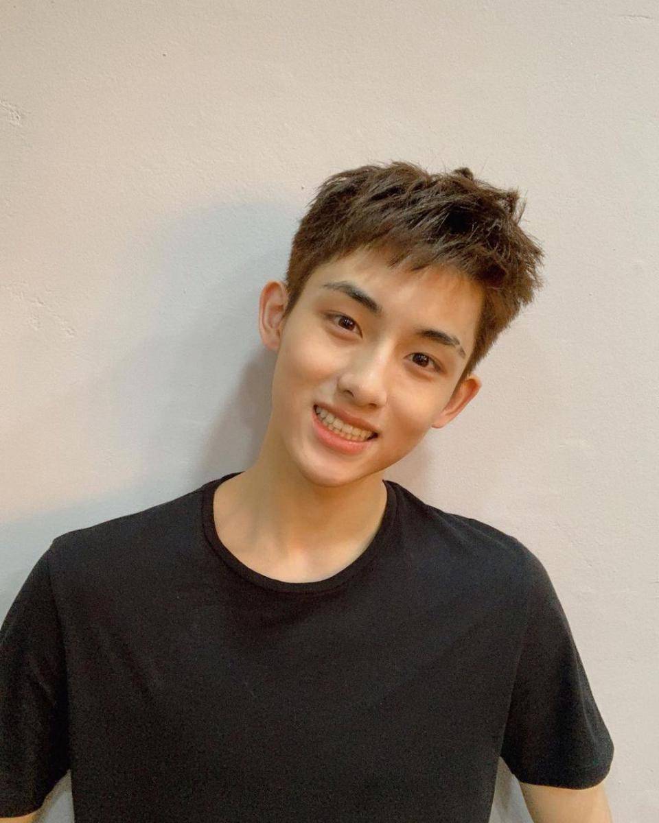 Instagram.com/wayvofficial