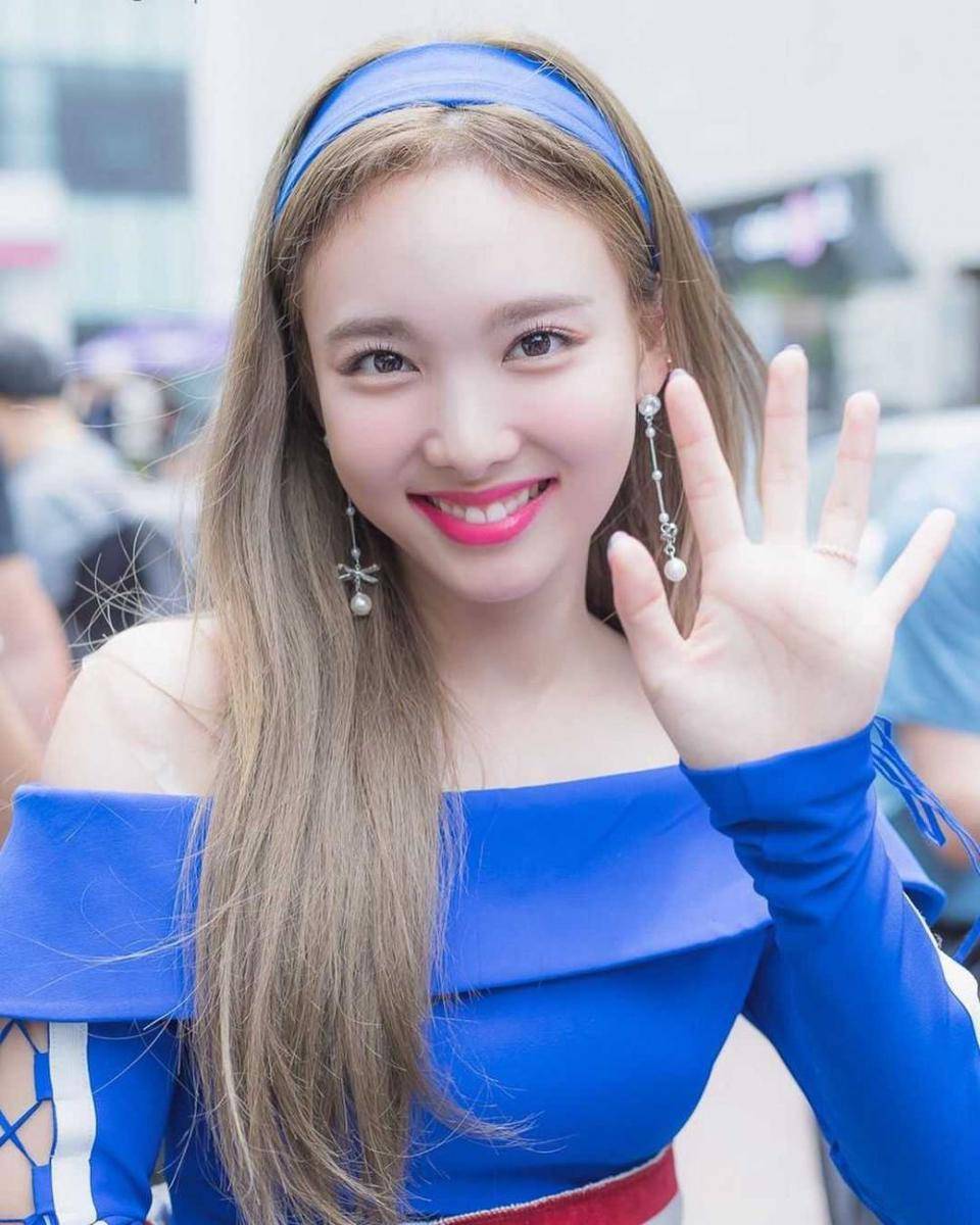 Instagram.com/jypnayeonland