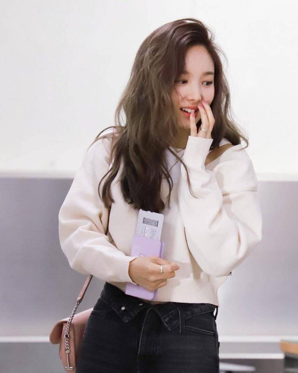 Instagram.com/imnayeondaily