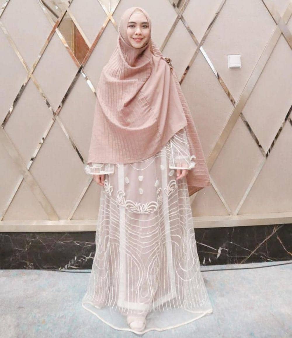 instagram.com/okisetianadewi