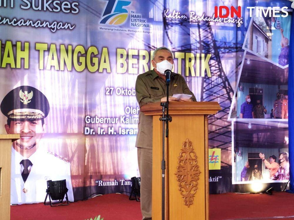 Gubernur Kaltim Isran Noor dalam sambutannya di Dusun Tani Bahagia, Desa Batuah, Kecamatan Loa Janan, Kabupaten Kutai Kartanegara pada Selasa (27/10/2020) siang (IDN Times/Yuda Almerio)