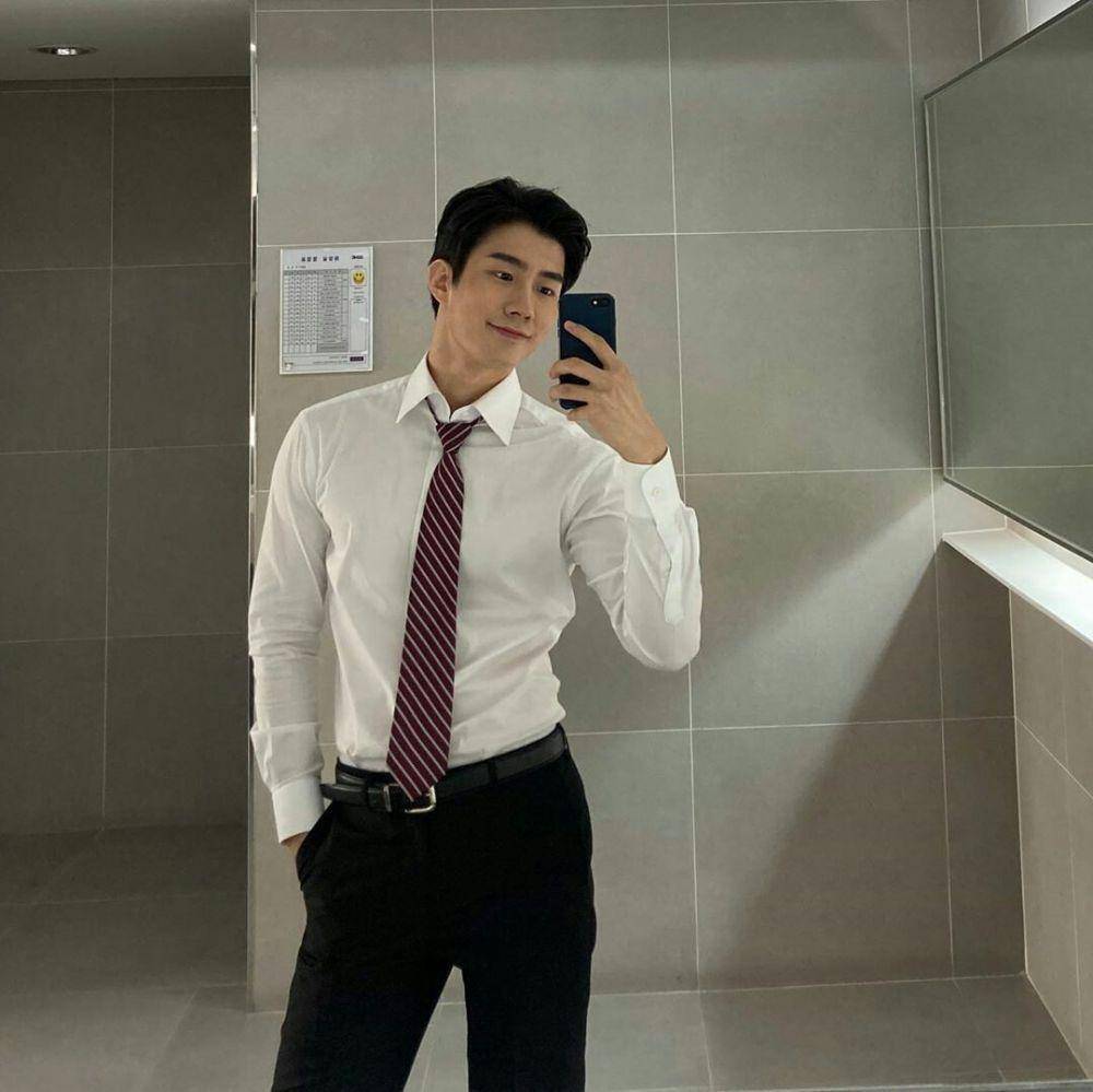 instagram.com/sonwoohyeon7