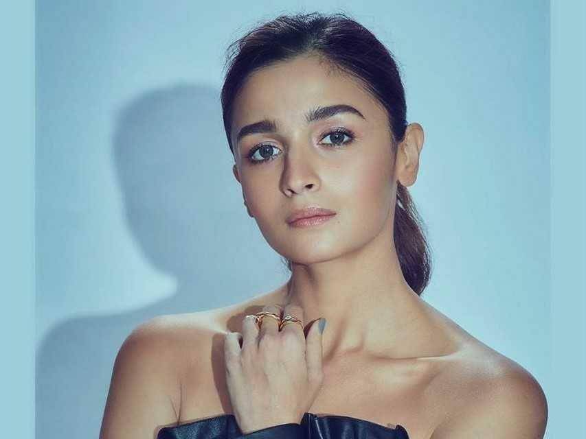instagram.com/aliaabhatt