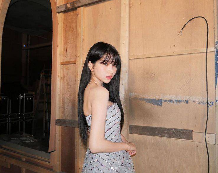 instagram.com/onedayxne/