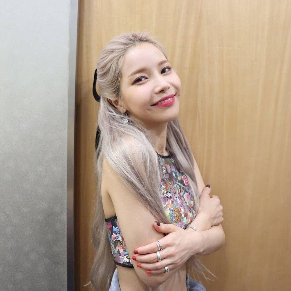 instagram.com/solar.mamamoo