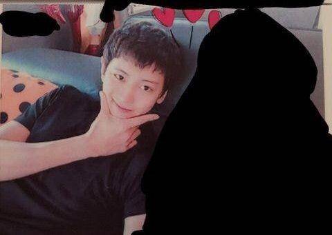 Sosok yang diduga Chanyeol terlihat mesra dengan seseorang yang disamarkan | Pann.nate.com