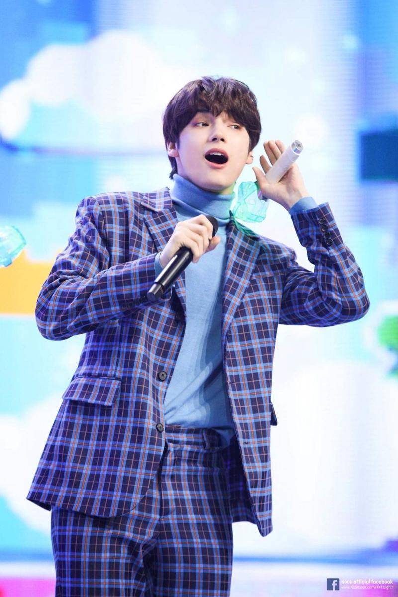 Facebook.com/TXT.bighit