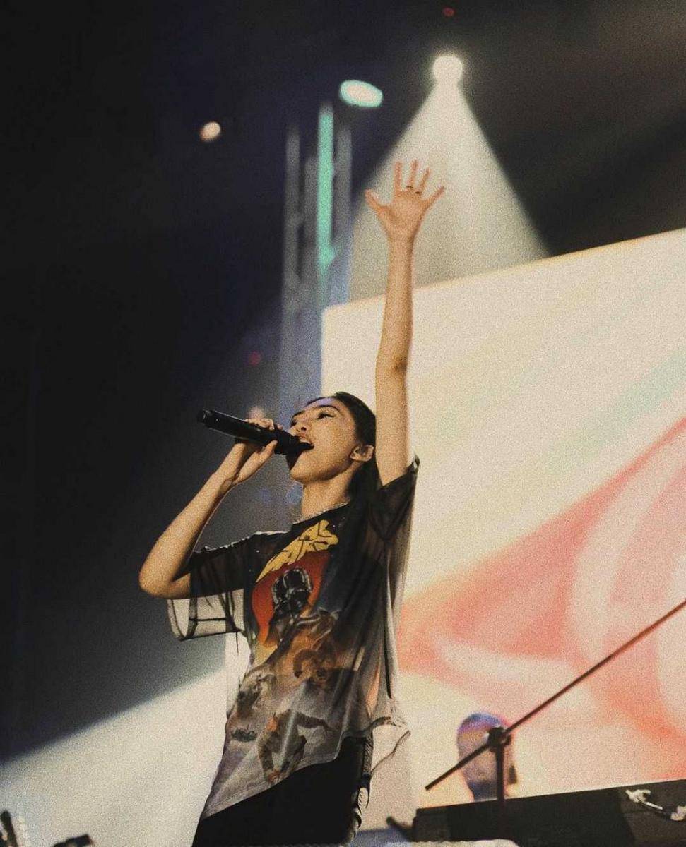 instagram.com/isyanasarasvati